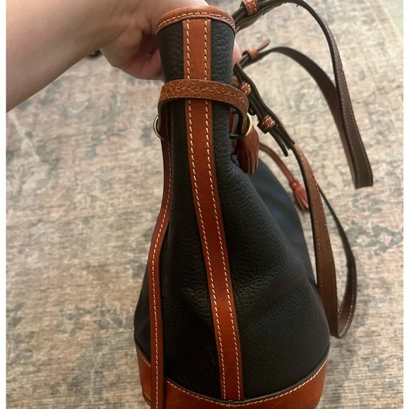 Dooney & Bourke Double Strap Tassel Bag Purse Pebble Grain - Picture 5 of 13